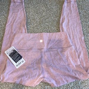 NWT Lululemon wunder under leggings